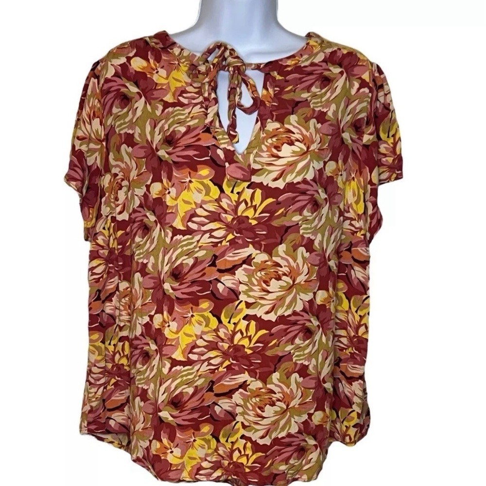 Torrid Rayon Crepe Tie Flutter Sleeve Peasant Top Size 1X